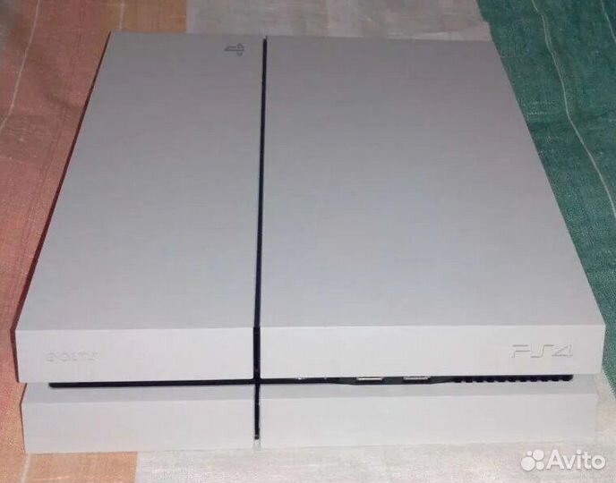 Sony PlayStation 4 (PS4) прошитая (без обмена)