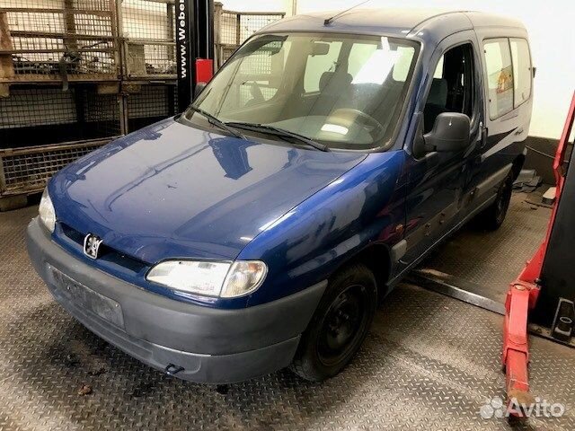 Разбор на запчасти Peugeot Partner