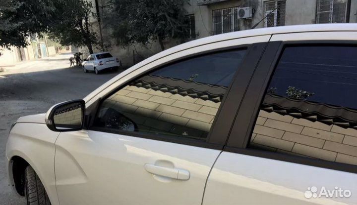 Каркасные шторки на Лада Веста