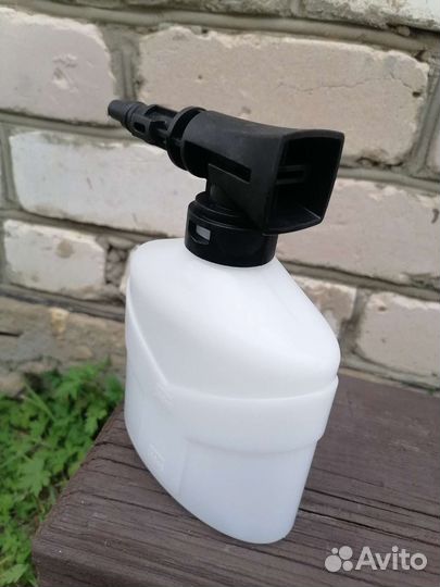 Пеногенератор для мойки высокого давления