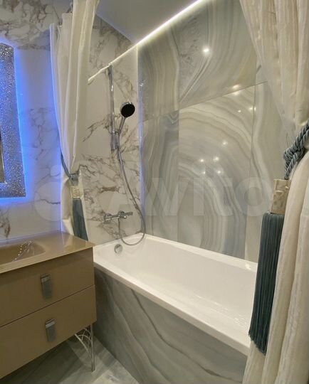 2-к. квартира, 58 м², 13/16 эт.