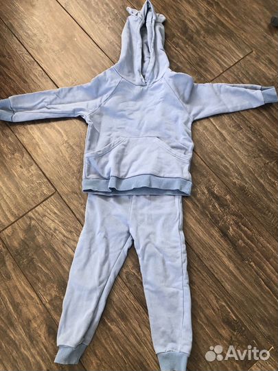 Спортивный костюм