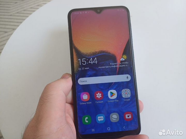 Samsung Galaxy A10, 2/32 ГБ
