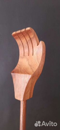 Чесалка для спины из дерева