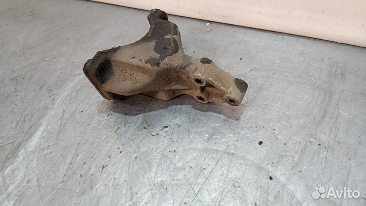 Кронштейн правый Chery Bonus A13 SQR477F 2012