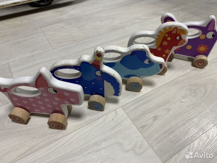 Игрушки из мультика деревяшки