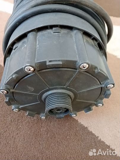 Насос погружной Gardena 6100/5 на запчасти