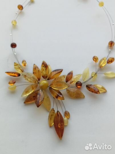 Янтарное колье
