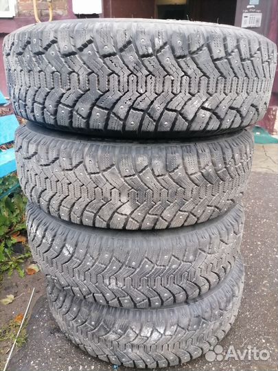 Шины диски колеса колпаки р15 на шкоду рапид