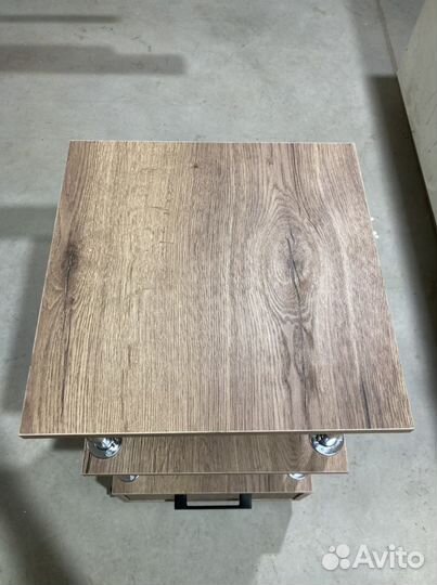 Тумбочка для мастеров красоты