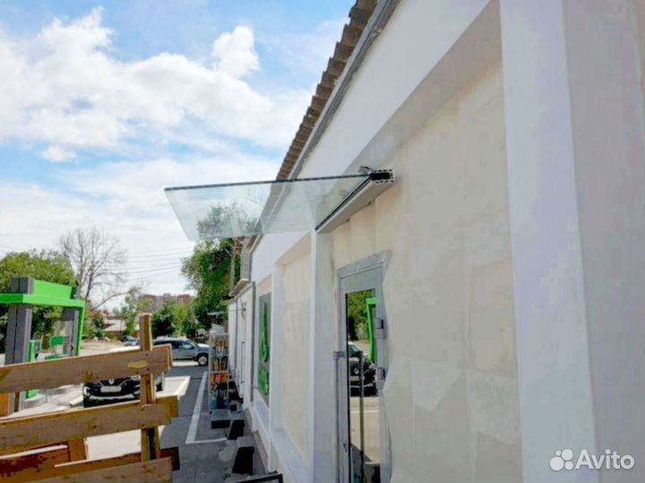 Козырек со стеклом