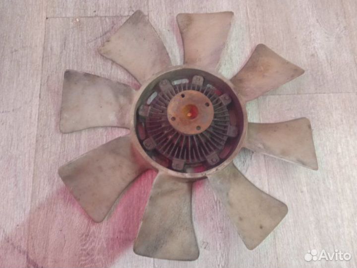 Вентилятор радиатора Mitsubishi Pajero L141G 6G72