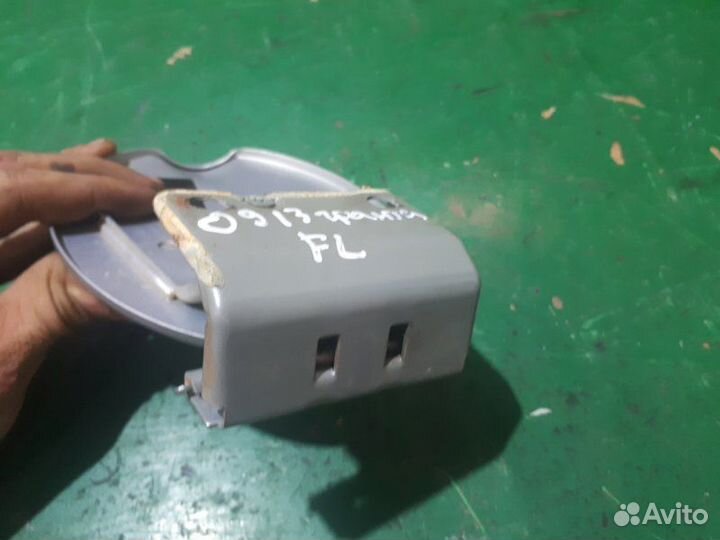 Лючок топливного бака Лада Гранта седан 11186 2018