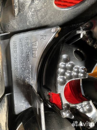 Фары toyota avensis 2006