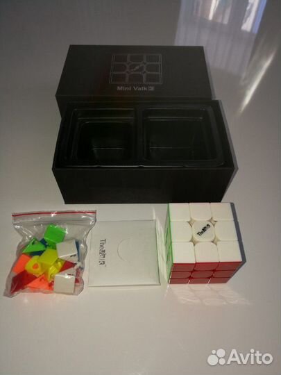 Продаётся кубик QiYi MoFangGe Valk 3 Mini, 3*3*