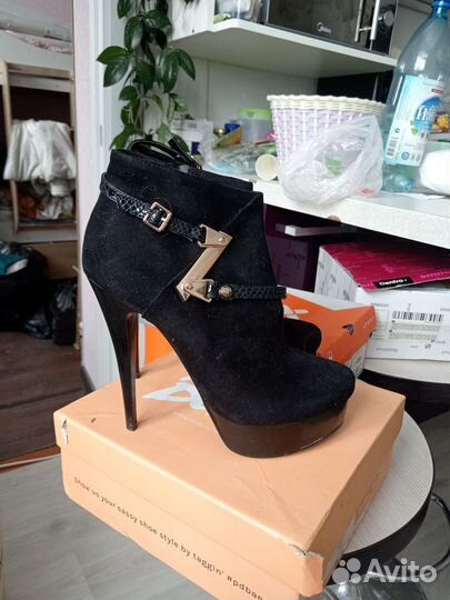 Продам бательоны на 39 размер