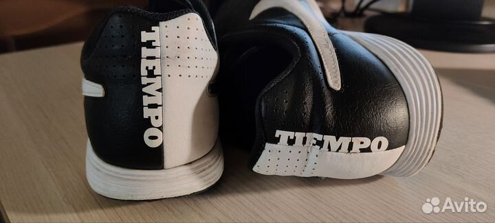 Сороконожки шиповки nike tiempo natural