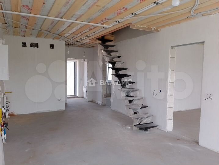 Дом 112 м² на участке 9 сот.