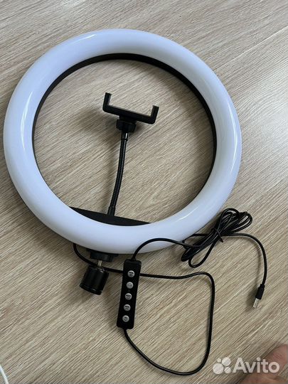 Лампы кольцевые 26 и 32 см