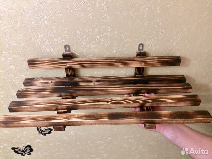 Настенная полочка для цветов