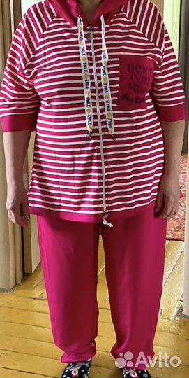 Костюм женский