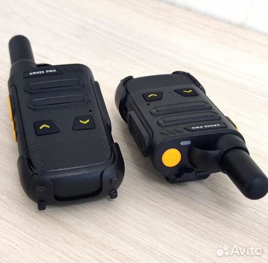 Рация с наушником, радиостанция с гарнитурой