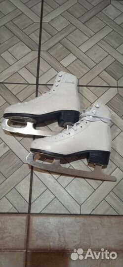 Коньки фигурные