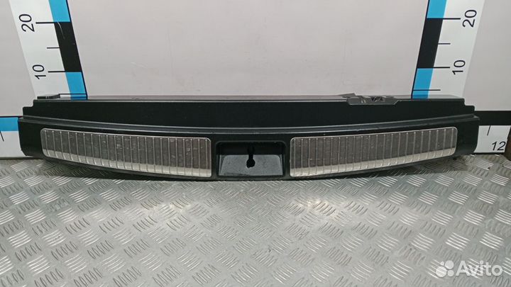 Б/У Накладка задней панели MB W164 ML