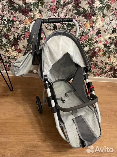 Коляска для куклы