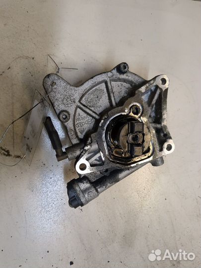 Насос вакуумный Hyundai Santa Fe, 2010