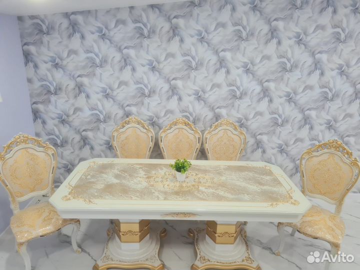 Стол, стулья