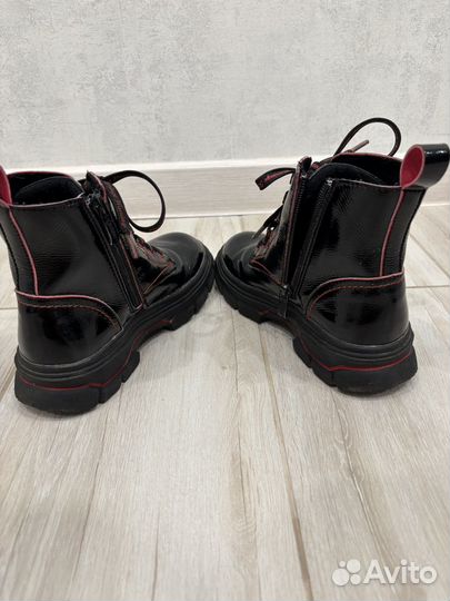 Ботинки демисезонные для девочки 32