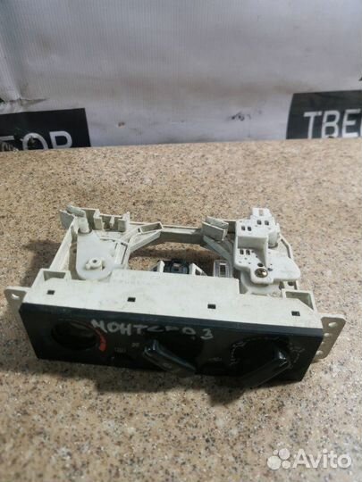 Блок управления климат-контролем Mitsubishi