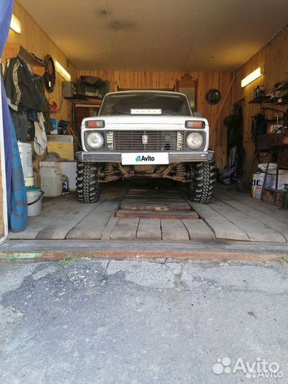 LADA 4x4 (Нива) 1.6 МТ, 1990, 80 000 км