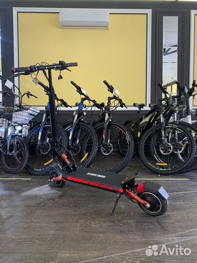 Электросамокат White Siberia Sputnik 2000W