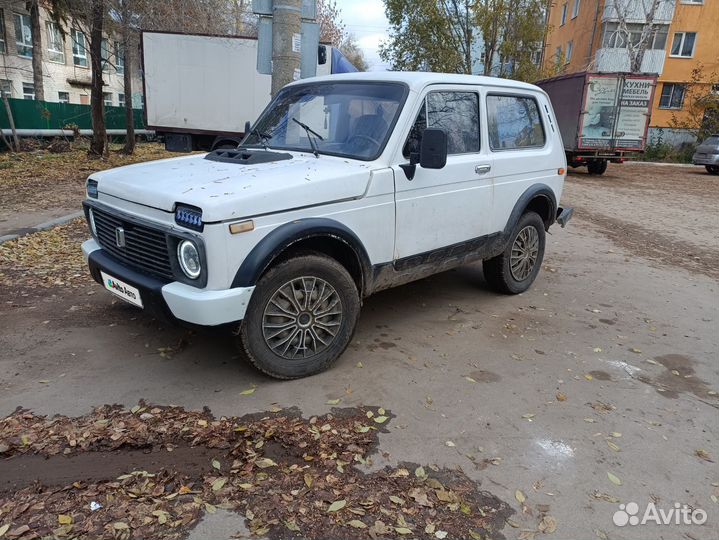 LADA 4x4 (Нива) 1.6 МТ, 1993, битый, 300 000 км