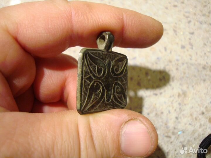 Старинная пряжка с остатками позолоты