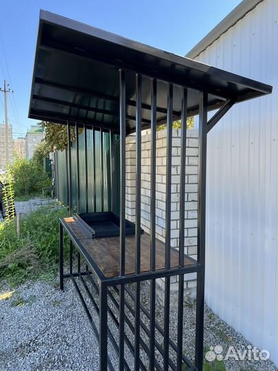 Мангал с крышей