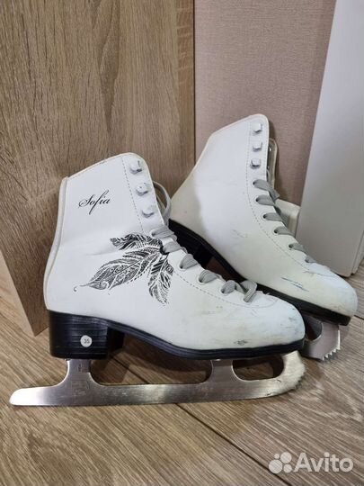 Коньки фигурные 35 размер