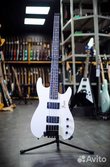 Бас-гитара безголовая Foix FBG/FBG-KB-09-WH