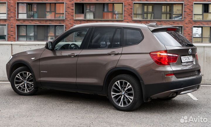 Аренда BMW X3 от одной минуты в Москве