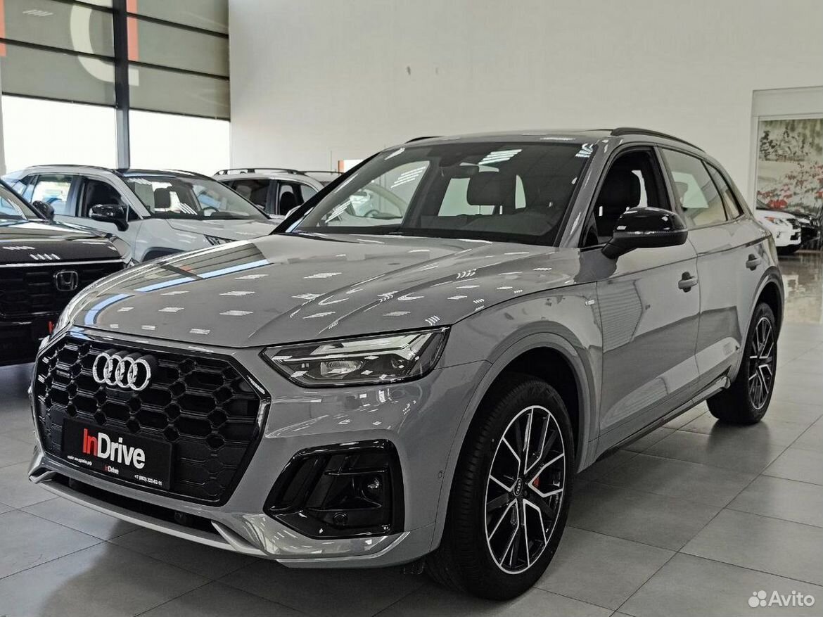 Audi Q5L 2.0 AMT, 2026