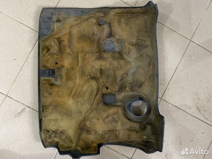 Декоративная крышка двигателя Lexus is250