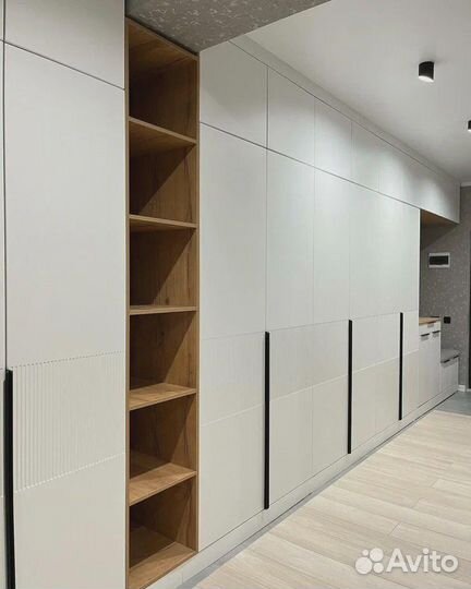 Шкаф распашной на заказ