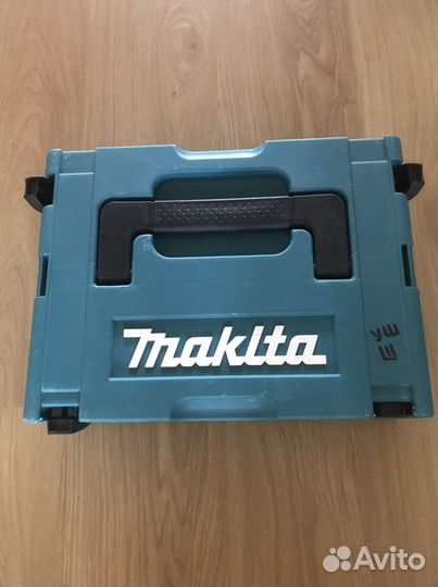 Шуруповерт makita