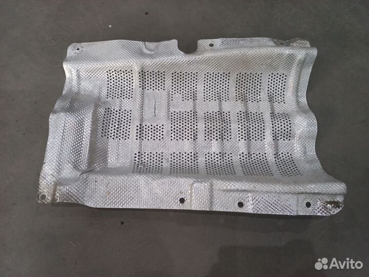 51487241756 Тепловой экран глушителя к BMW 4 serie