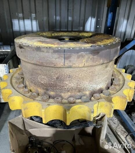 Бортовой редуктор CAT D9N (правый )