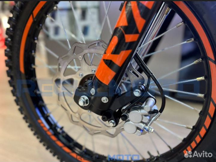 Мотоцикл Regulmoto ZR PR 4 valves 5 gear