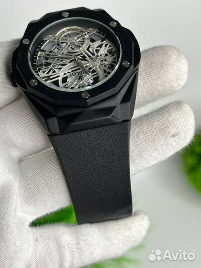 Наручные часы Hublot Whb3