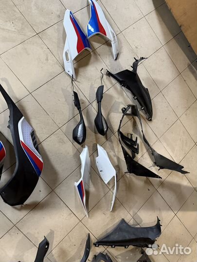 Пластик Оригинал на Bmw 1000s rr 2022